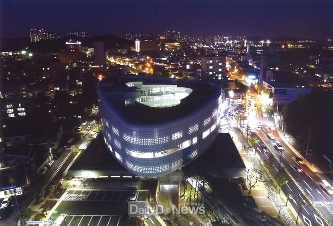 언제 어디서나 책으로 연결되는 독서 문화 도시 포항 사람과 책, 문화를 품다