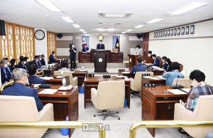 군위군의회, 제258회 임시회 개회