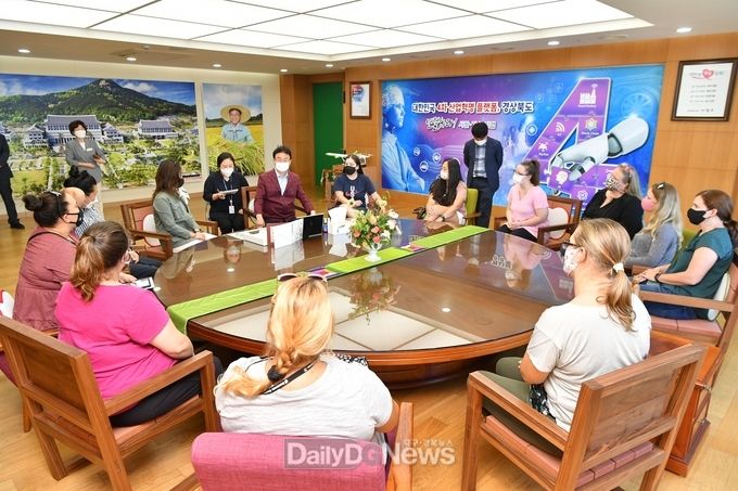 주한미군부인회, 세계유산축전 및 문경새재 등 지역관광 체험
