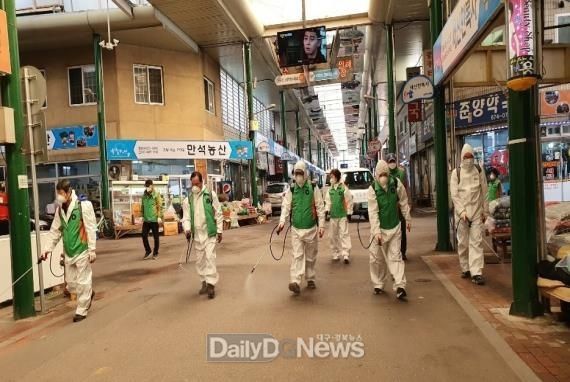 억지춘양시장 자체방역단 방역