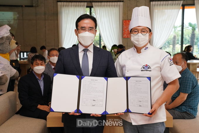 경북도, 복숭아전문베이커리 1호점 오픈!