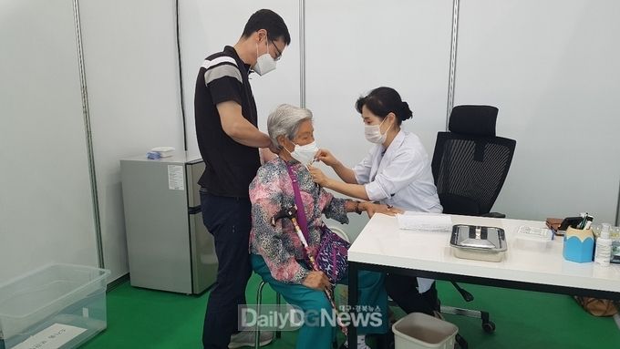 상주시, 코로나19 예방접종 미 접종자 접종 실시