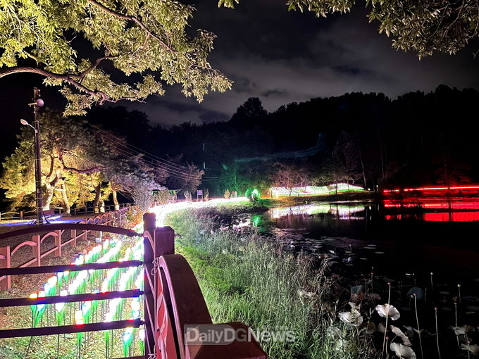 문경시, 틀모산 저수지에 경관 조명 설치
