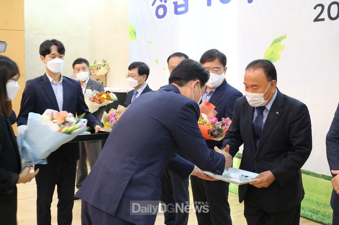 구미상공회의소, 창립 40주년 기념식 및 경제동향보고회 개최