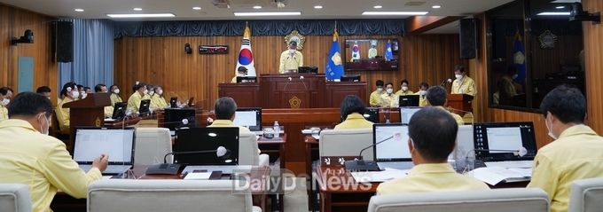 제252회 울진군의회 임시회 개회