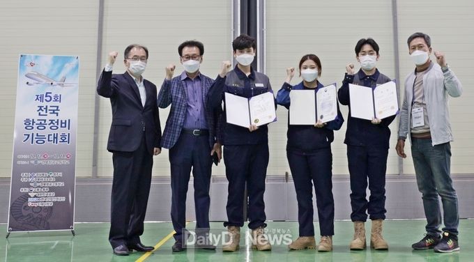 항공정비학부 첫 출전에 대상, 금상 휩쓸어