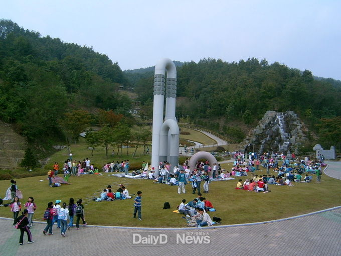 산립박물관_야외잔디광장
