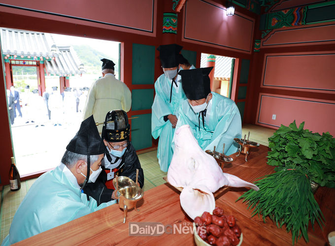 영산서원 향사