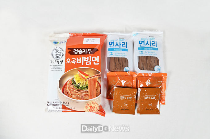 새콤달콤 청송자두오곡비빔면 출시[청송자두 함유된 소스와 국내산 오곡면으로 만든 웰빙 비빔면