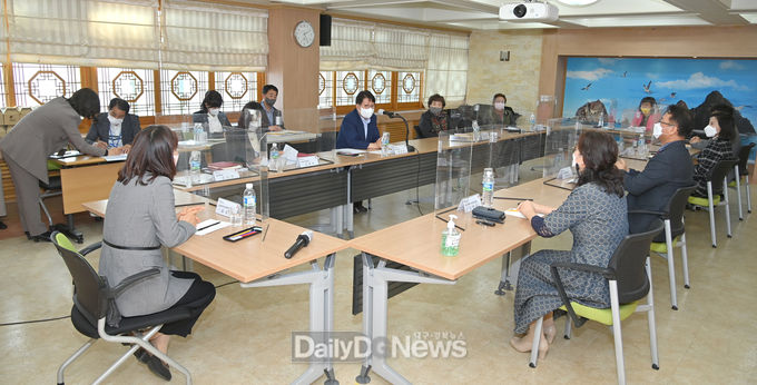 지난달 20일 대구시와 어린이집연합회 관계자들과의 간담회 모습. (사진=대구시 제공)