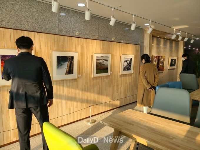 경북교육청, 1층 상설갤러리에서 자연의 아름다움을 담은 사진전 개최