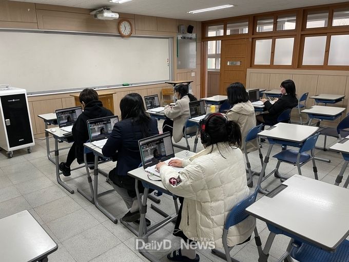 대구여고 ‘대구형 온라인 공동교육 캠퍼스’ 실시 모습. (사진=대구시교육청 제공)