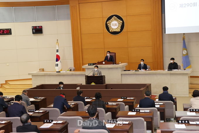 제290회 임시회 개회(포스코그룹 지주회사전환관련 결의문 채택