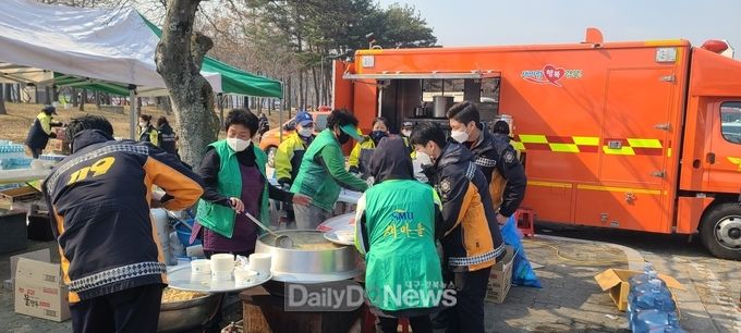 울진군, 산불피해 주민 지원에 총력