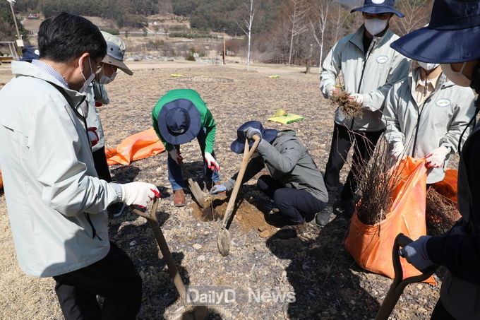 한국수목원정원관리원, 식목일 기념행사 진행