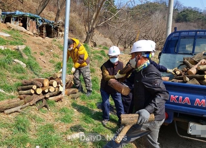 문경시, “2022년 사랑의 땔감 나누기” 시행