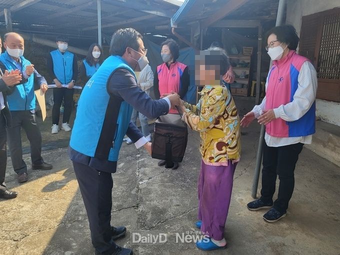 소외계층 식사지원 및 안부 확인하는“행복한 진짓상”추진