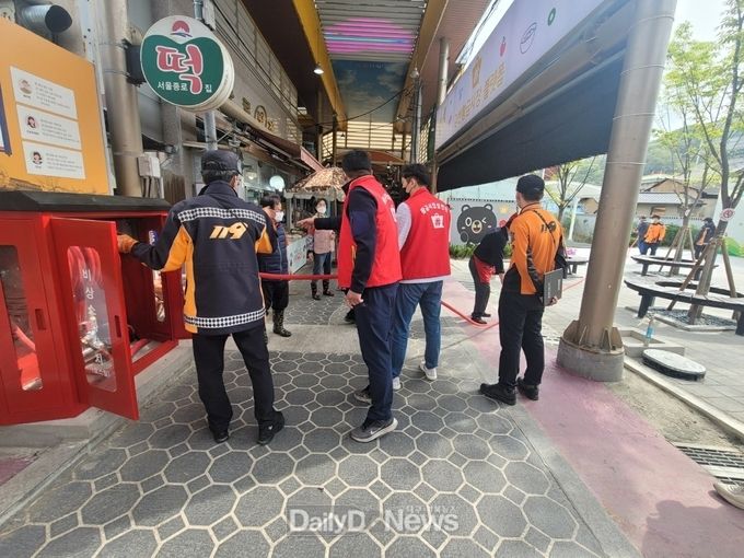 비상소화장치(호스릴 가압펌프) 설치 후 상인 현장 교육 실시
