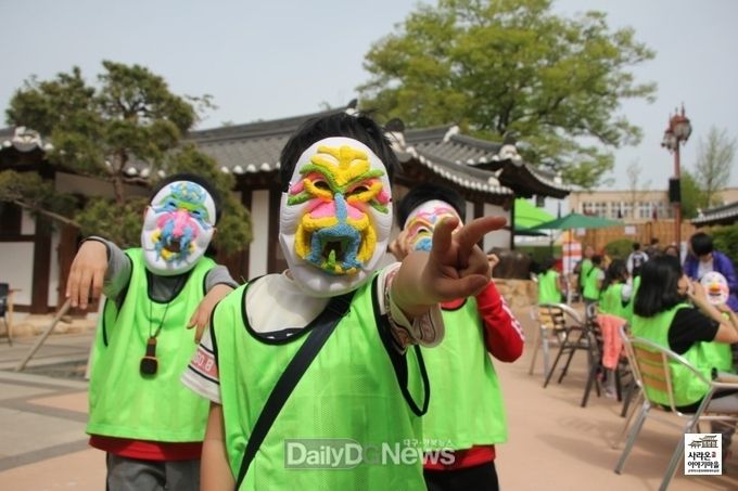 2022년 어린이날 만 12세이하 무료입장 이벤트 및 전통체험 잔치판 벌여