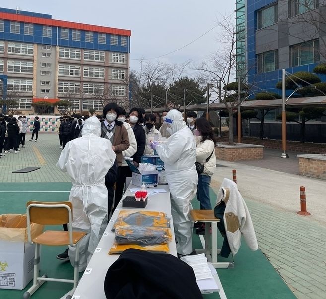 경북교육청, 현장 이동형 PCR 검사팀 확대·운영