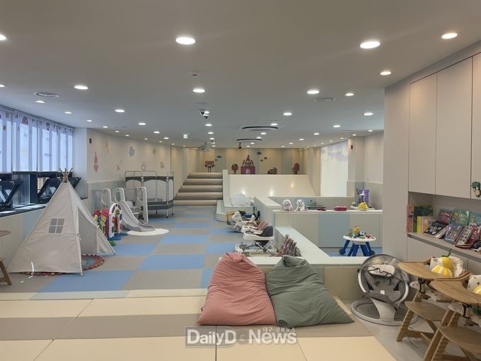 출산양육지원센터 도담도담 놀이터 개장