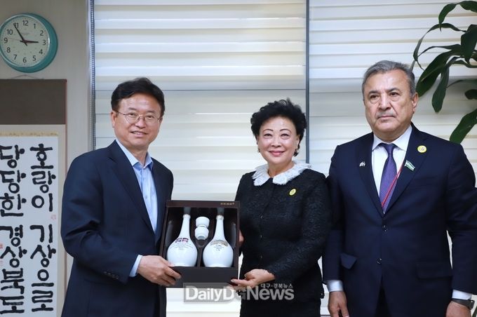 이철우 도지사, 10일 도 서울본부에서 우즈베키스탄 대통령 특사단 면담