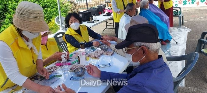 성주군자원봉사센터‘찾아라! 성주 행복마을 만들기’,‘ 벽화그리기 봉사단’본격 시행