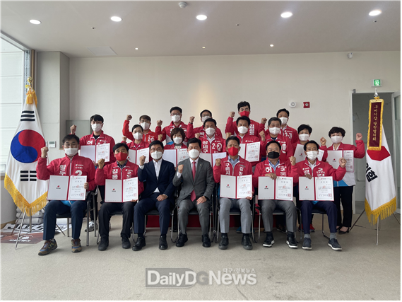 국민의힘 경북구미시갑 당원협의회, 공천장 수여식 및 공천자 필승결의대회 개최