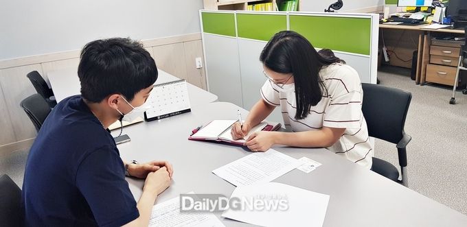 영천시) '2022년 중소기업 정규직 프로젝트' 기업체 방문 홍보 사진