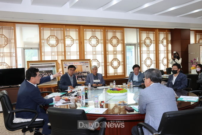 경북동남권시군의회의장협의회, 포항에서 월례회 개최
