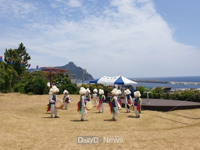 우리나라 가장 동쪽에서 열린 ‘단오절 민속그네뛰기 대회’