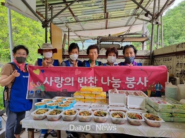 삼국유사면 여성자원봉사대, 사랑의 반찬 나눔 봉사활동 전개