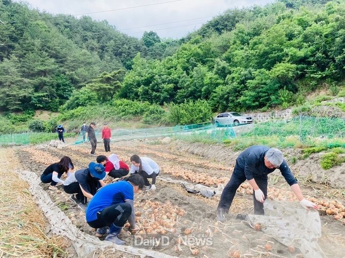 김천시 교통행정과, 농업현장에서 땀으로 소통