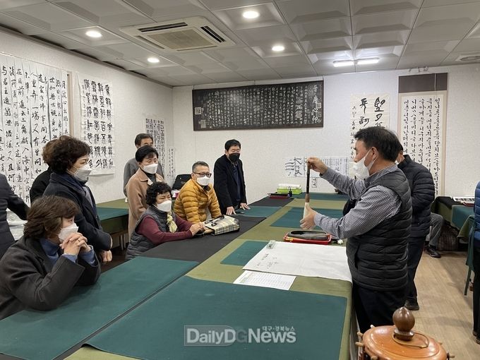 (사)한국서예협회 성주지부, 초대작가 3명 등극