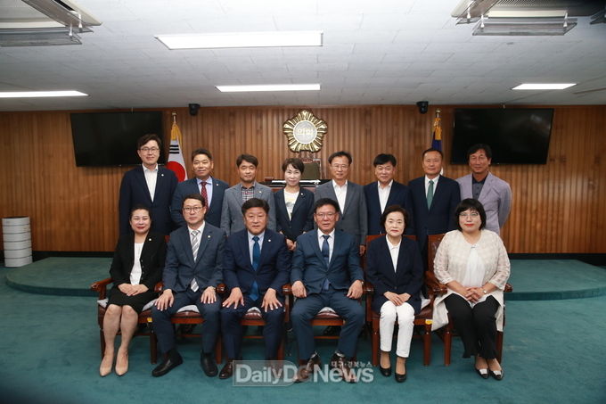 제8대 영주시의회,마지막 임시회를 통해 유종의 미 거둬