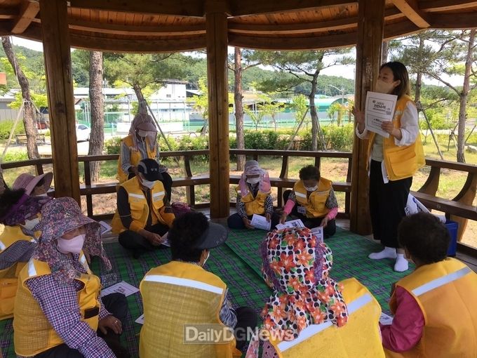 군위군, 노인일자리사업 참여자 교육 실시