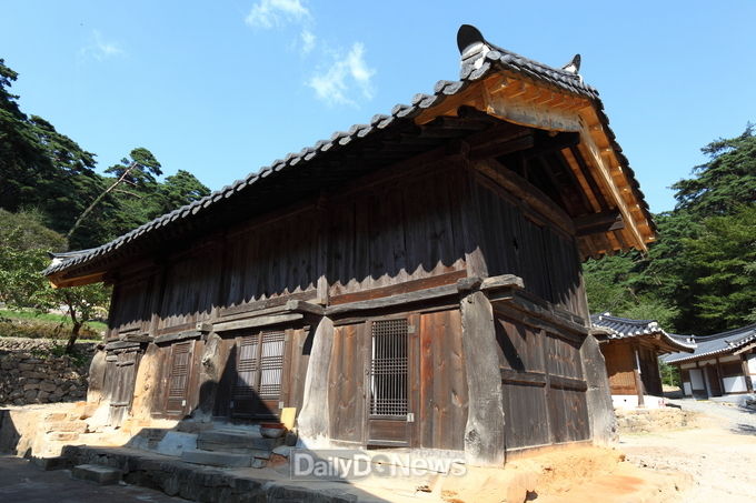 경상북도 문화재 자료 지정_김룡사 공루