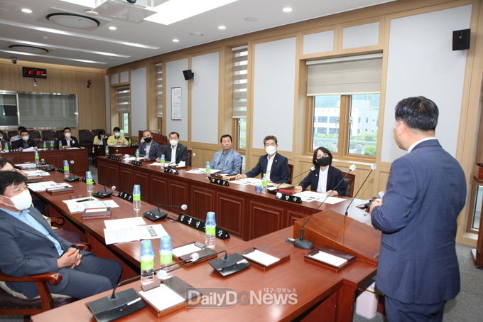 예천군의회, 의원 세미나 개최