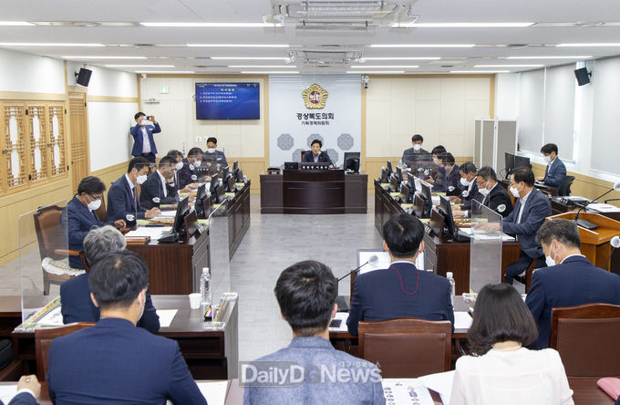 경상북도의회 기획경제위원회, 본격적인 의정활동 돌입