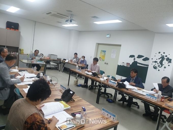 울릉군수직 인수위원회, 활동 