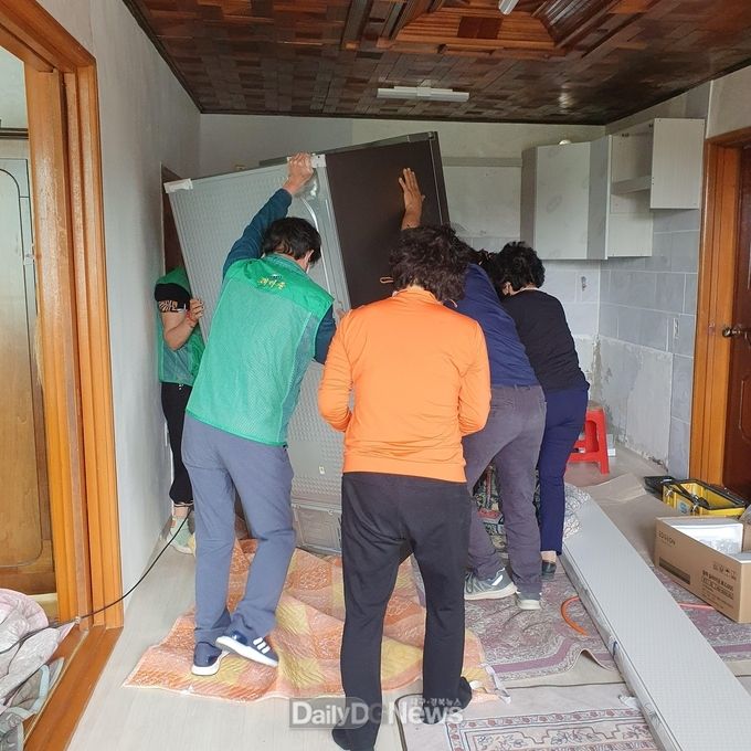덕곡면 새마을 남·녀지도자, ‘행복한 보금자리 만들기 사업’추진
