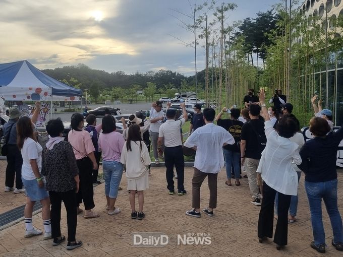 무더운 여름을 날려버린 걷기행사“안동호반 달빛야행”성료