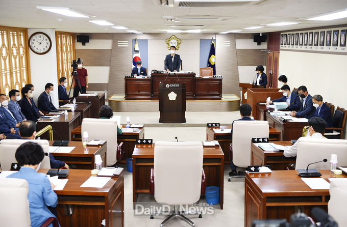 군위군의회, 제266회 임시회 운영