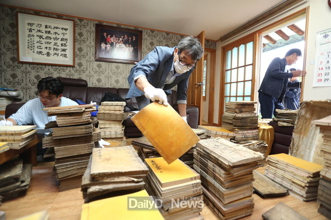 한국국학진흥원 자료 인수