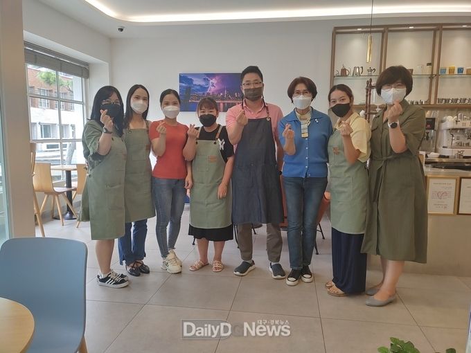 울진군가족센터, 결혼이민자 바리스타2급 취득