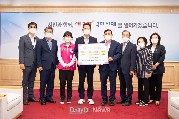 사)한국나눔연맹, 복지업무협에 따른 후원물품 전달