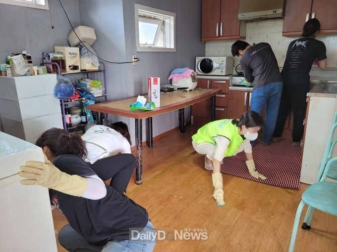 성주군치매안심센터, 성주군자원봉사센터와 민관합동 봉사활동 실시
