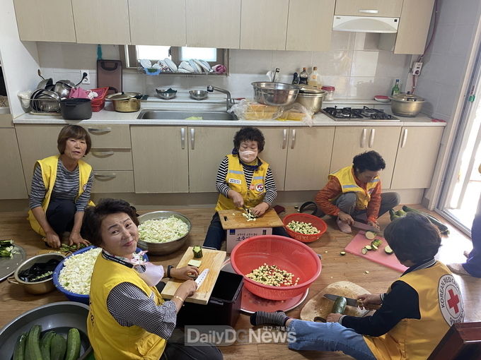 부계면 적십자봉사회 이웃돕기 짜장면 나눔활동