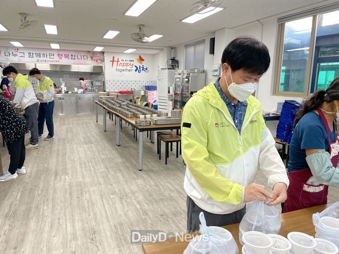 김천시 시설관리공단, 무료급식 봉사활동 펼쳐