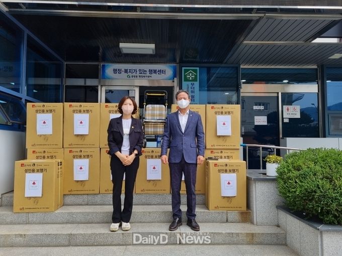 경산시, 관내 저소득 어르신 19가구에게 280만 원 상당의 보행보조기 전달